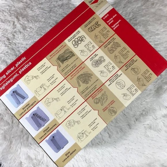 NWOT Spiralizer Turning Slicer with 3 Blades - Picture 10 of 13